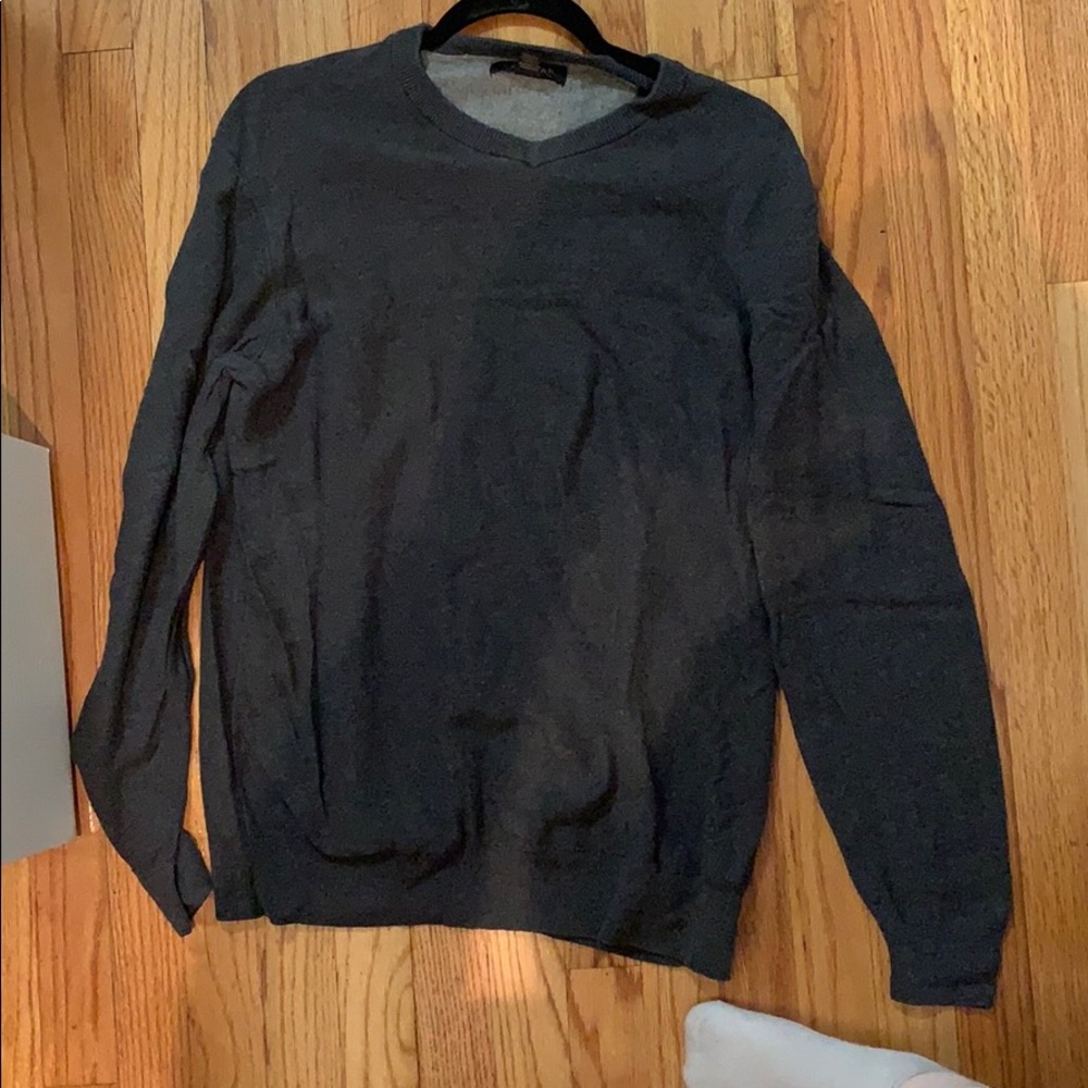 Men’s Dark gray crew neck soft sweater